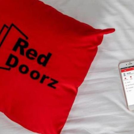Reddoorz Syariah Near Simpang Sekip Palembang Hotel Exterior foto
