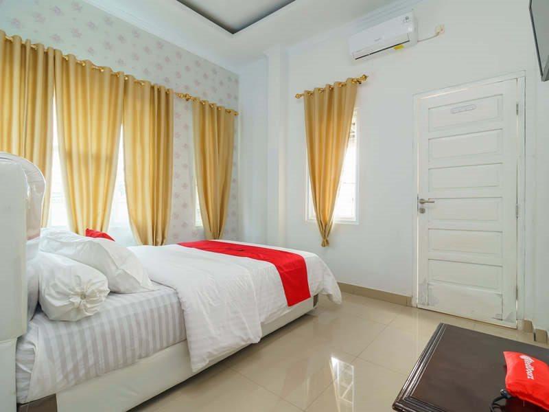 Reddoorz Syariah Near Simpang Sekip Palembang Hotel Exterior foto