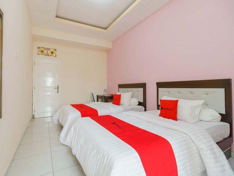 Reddoorz Syariah Near Simpang Sekip Palembang Hotel Exterior foto