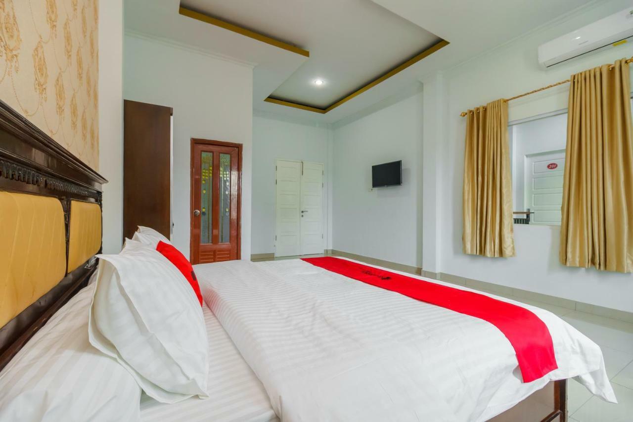 Reddoorz Syariah Near Simpang Sekip Palembang Hotel Exterior foto