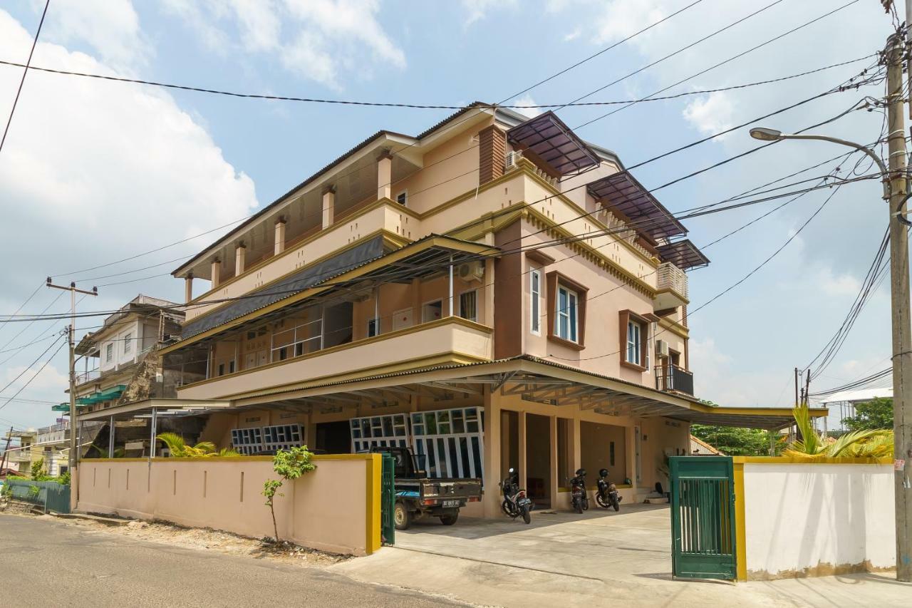 Reddoorz Syariah Near Simpang Sekip Palembang Hotel Exterior foto
